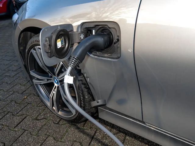 BMW 320 320e Sport Line Touring