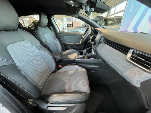 Renault Clio E-Tech Hybrid Techno