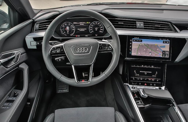 Audi Q8 e-tron 50 Quattro S-Line Sportback