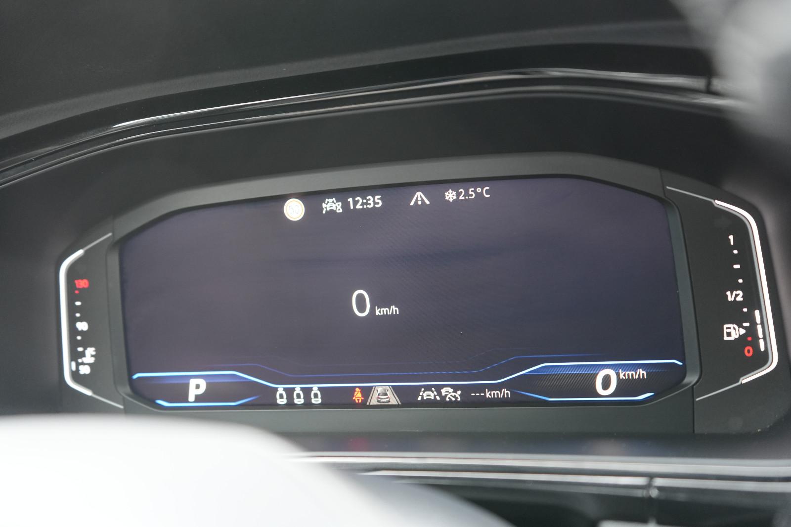 Volkswagen T-Roc 1.5 TSI DSG Plus R-Line