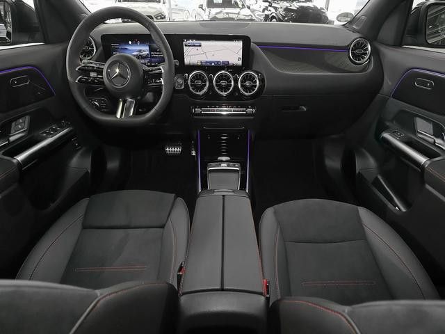 Mercedes-Benz GLA 200 AMG Line