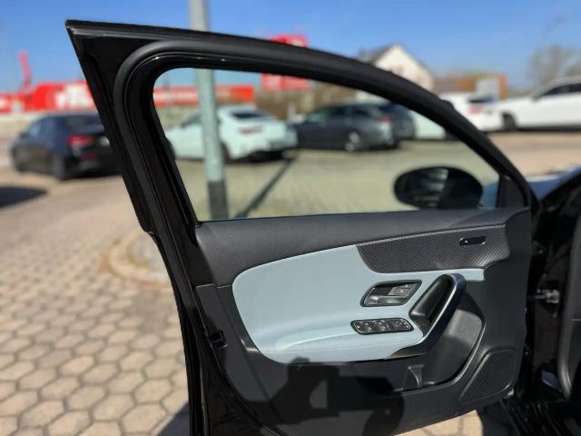 Mercedes-Benz A 200 Progressive