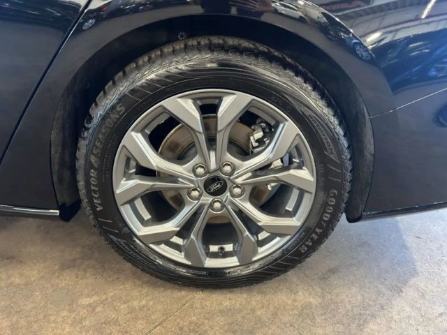 Ford Focus EcoBoost ST Line Wagon