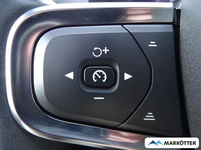 Volvo XC40 Core Recharge