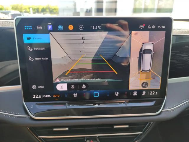 Volkswagen Passat 1.5 eTSI Business Variant