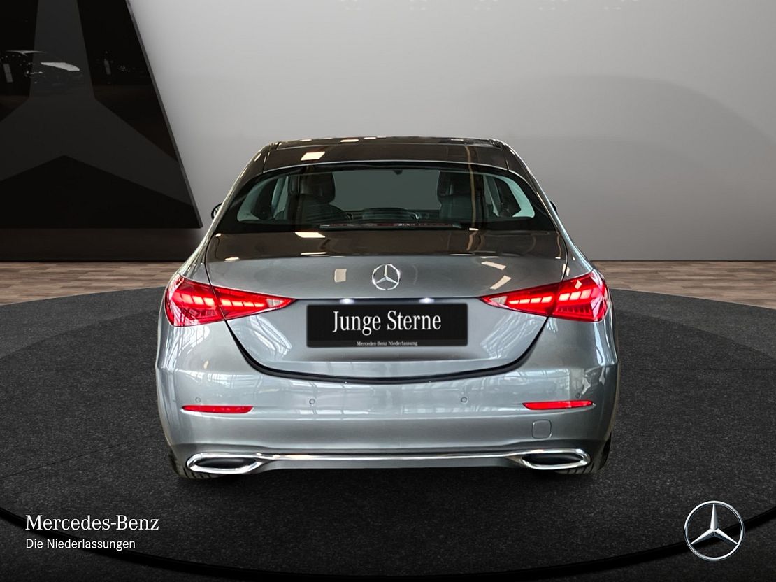 Mercedes-Benz C 180 AVANTGARDE Sedan