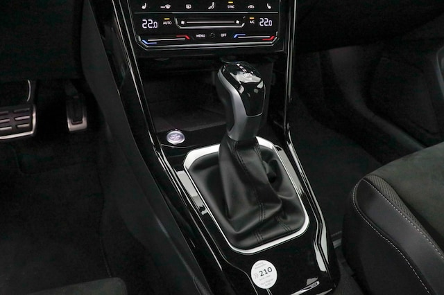 Volkswagen T-Roc 1.5 TSI DSG R-Line