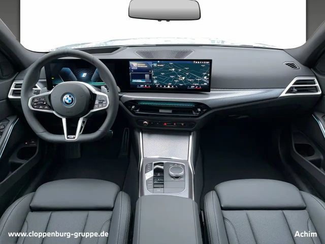 BMW 330 330e M-Sport Touring