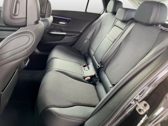 Mercedes-Benz C 220 AVANTGARDE C 220 d Estate