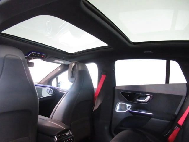 Mercedes-Benz EQE 350 AMG Line Sedan