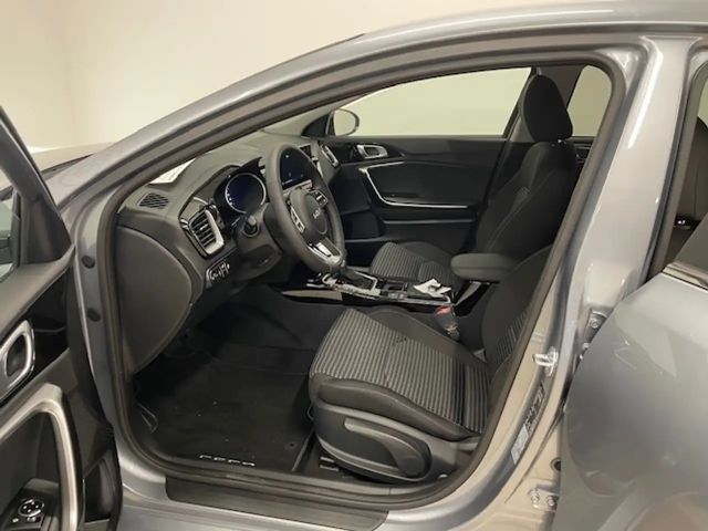 Kia Ceed Ultimate Tempomat VerkehrszeichenERK Navi