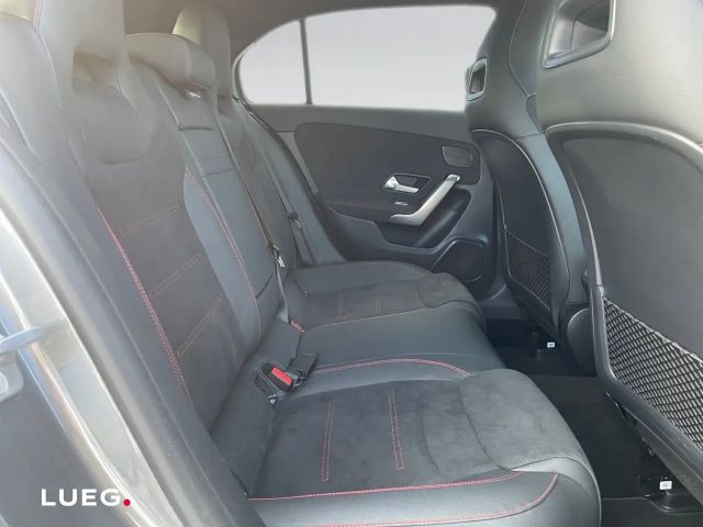 Mercedes-Benz A 200 AMG Line