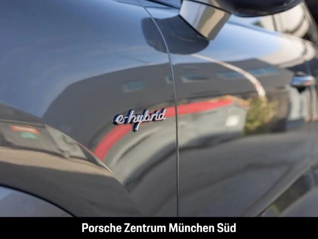 Porsche Cayenne E-Hybrid S Turbo