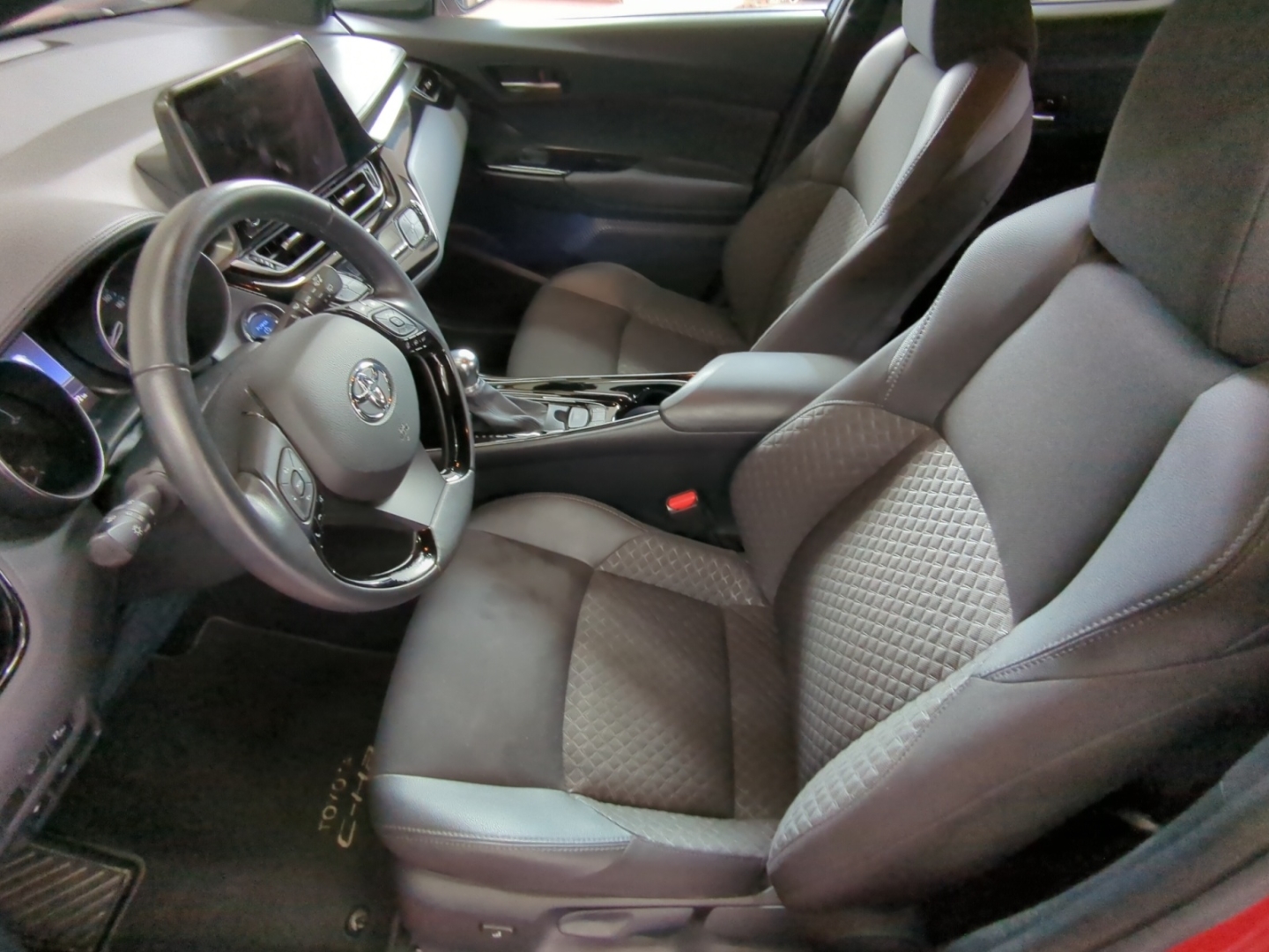 Toyota C-HR 5-deurs Bi-Tone Team D