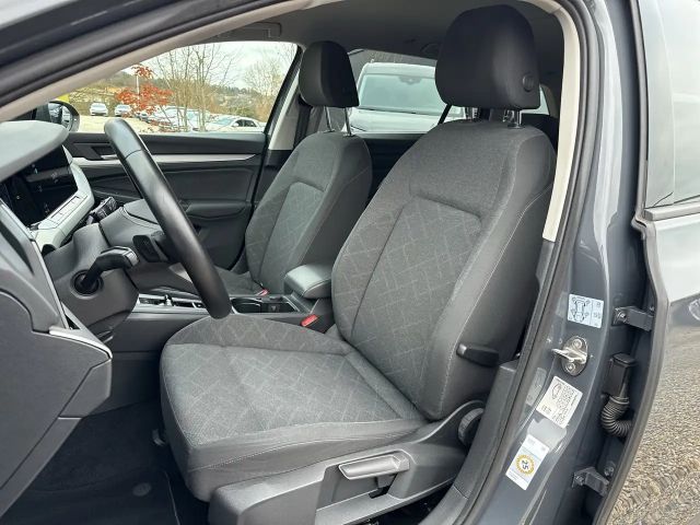 Volkswagen Golf DSG Life Variant