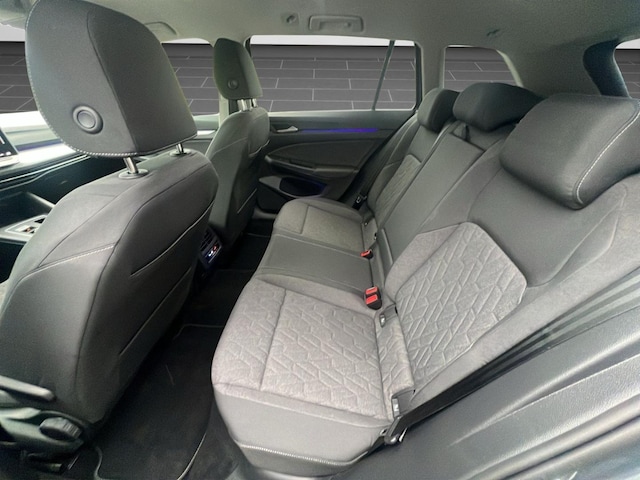 Volkswagen Golf 1.5 eTSI DSG Life Variant