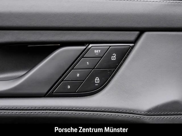 Porsche Taycan 4S Cross Turismo