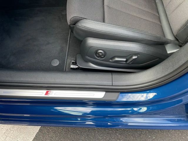 Audi A4 35 TFSI Avant S-Line