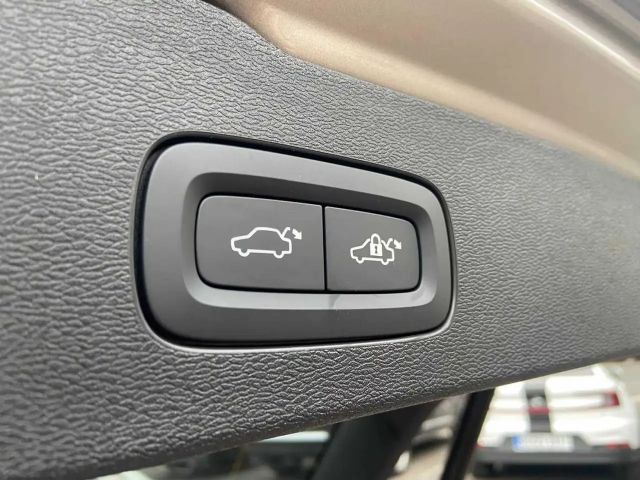 Volvo V60 Cross Country AWD Ultimate