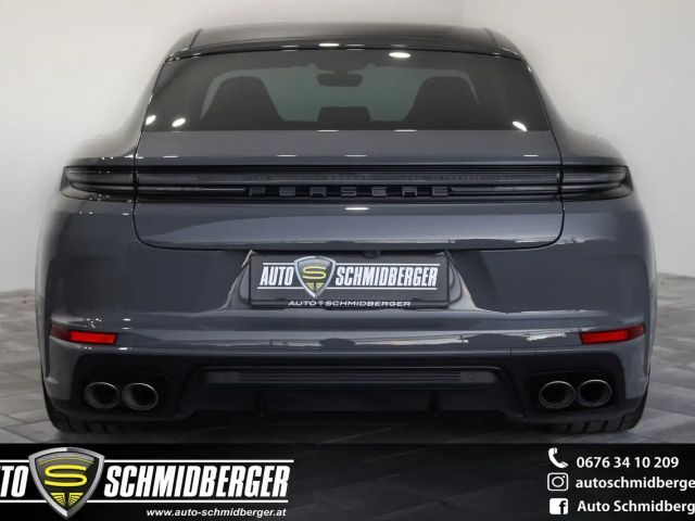 Porsche Panamera 4 E-Hybrid