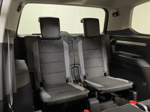 Volkswagen Touran 1.5 TSI DSG R-Line