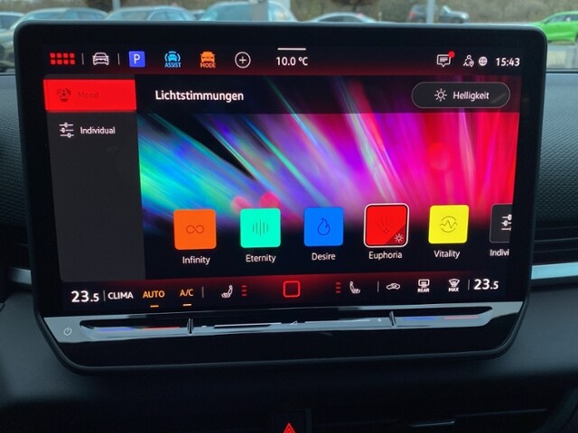 Volkswagen T-Roc 1.5 l eTSI +NEUES MODEL+MATRIX*NAVI