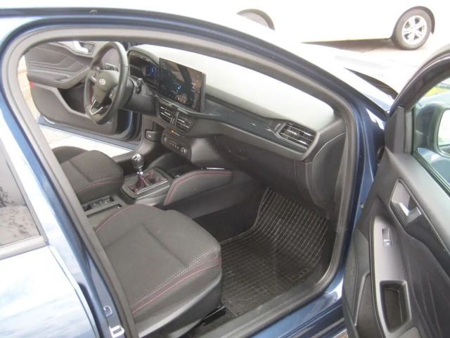 Ford Focus ST Line