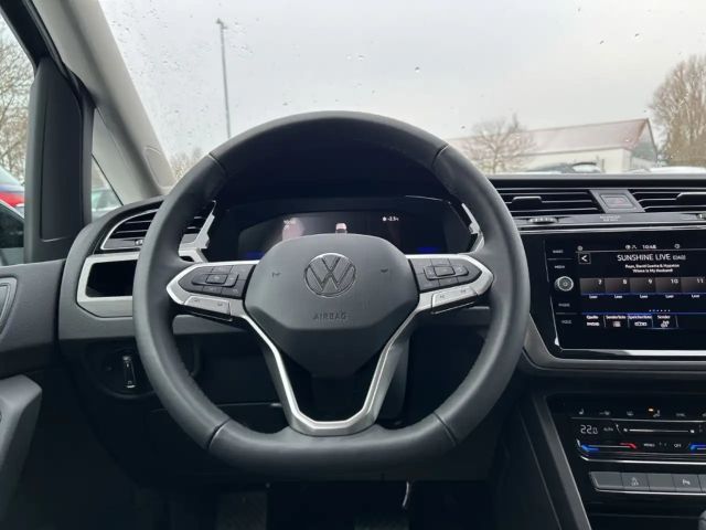 Volkswagen Touran 1.5 TSI DSG R-Line