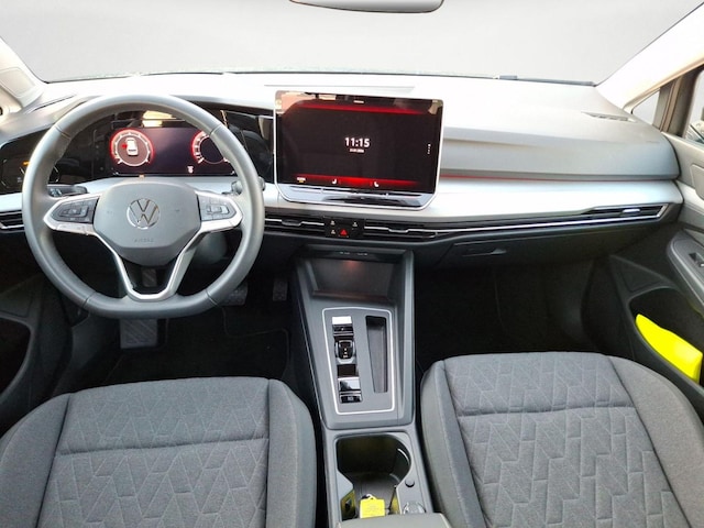 Volkswagen Golf 1.5 eTSI DSG