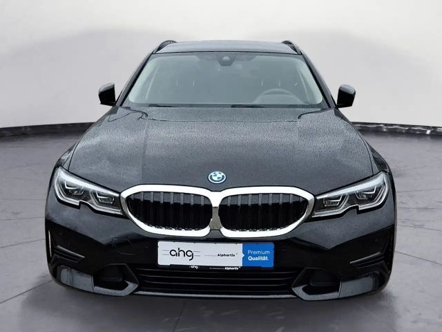 BMW 330 330e Sport Line Touring