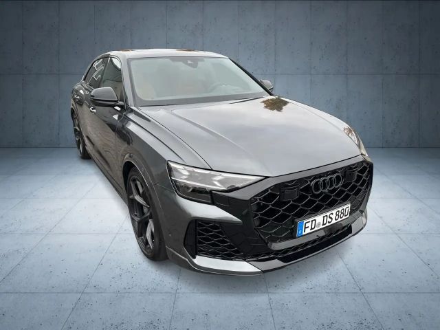 Audi RS Q8 Performance