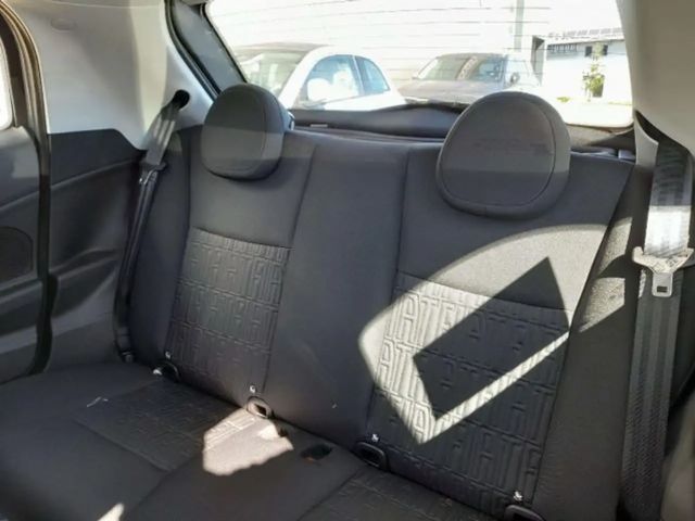 Fiat 500e Neuer 500e 3+1 DAB-Radio LED-Tagfahrlicht u