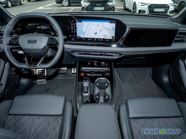 Audi A6 Avant Quattro S-Tronic