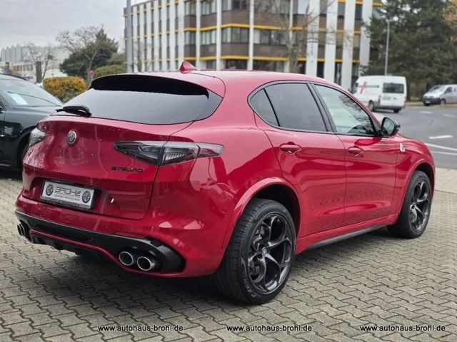 Alfa Romeo Stelvio Q4 Quadrifoglio