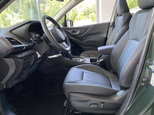 Subaru Forester 2.0ie Edition Black Platinum 8-fach bereift AHK-ab