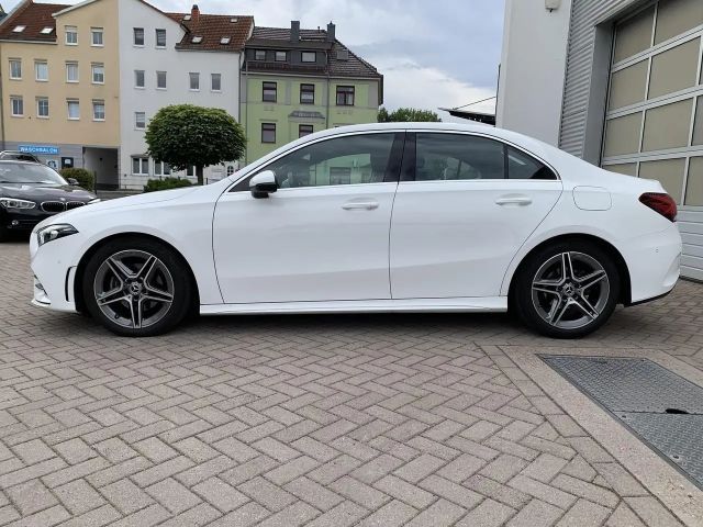Mercedes-Benz A 200 AMG Line