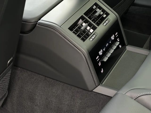 Porsche Panamera 4 E-Hybrid