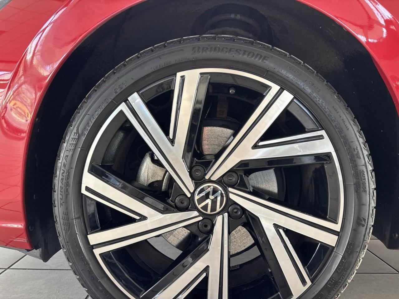 Volkswagen Golf 1.5 eTSI Golf VIII Life