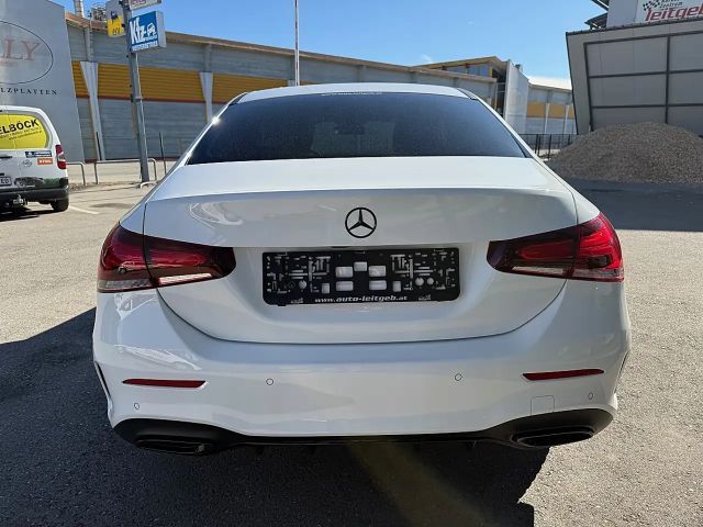 Mercedes-Benz A 250 A 250 e AMG Line