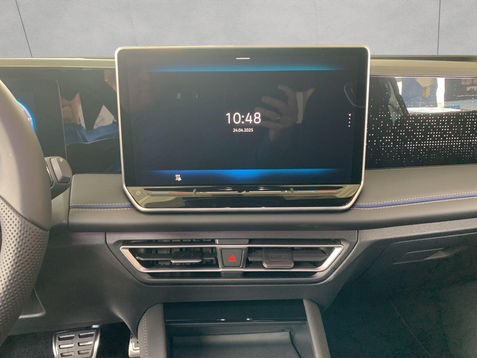 Volkswagen Tiguan R-Line eHybrid