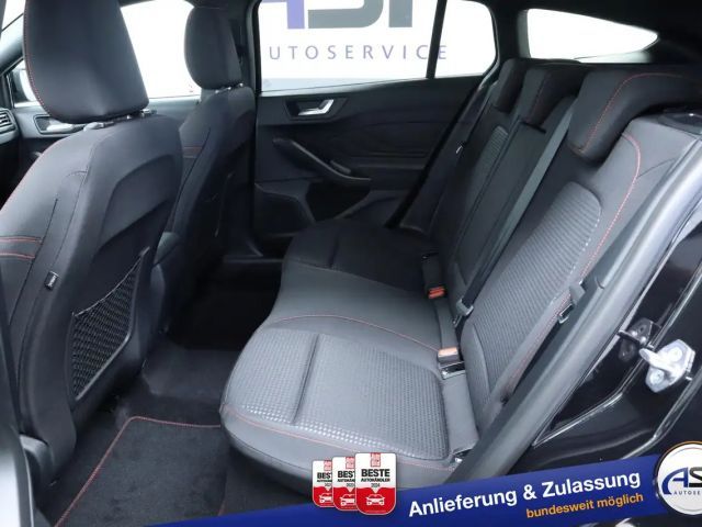 Ford Focus ST Line Wagon