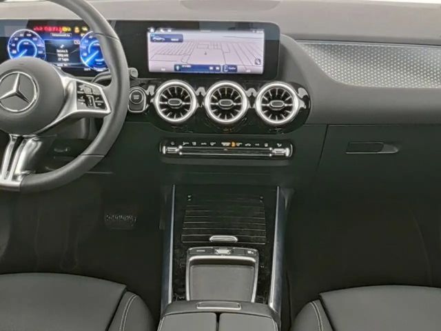 Mercedes-Benz EQA 300 4MATIC