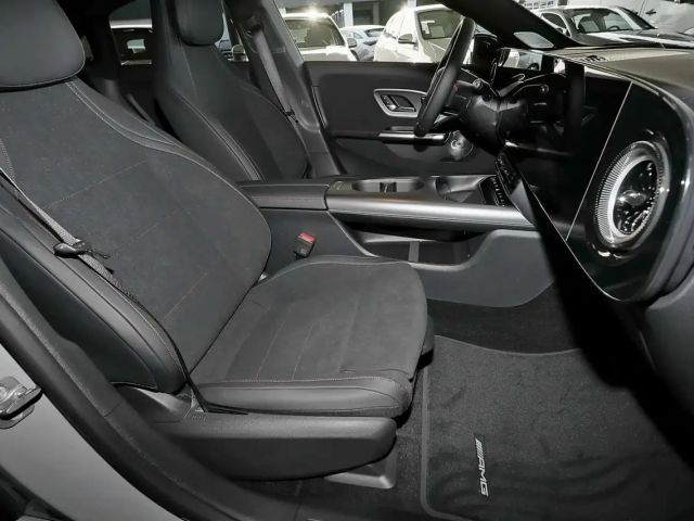 Mercedes-Benz CLA 350 4MATIC AMG Line