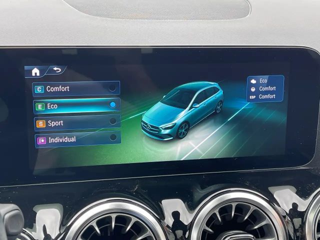 Mercedes-Benz B 200 7GAUT,AMGLine,PRDACH,Navi,Kamera,Parksassist,Alu