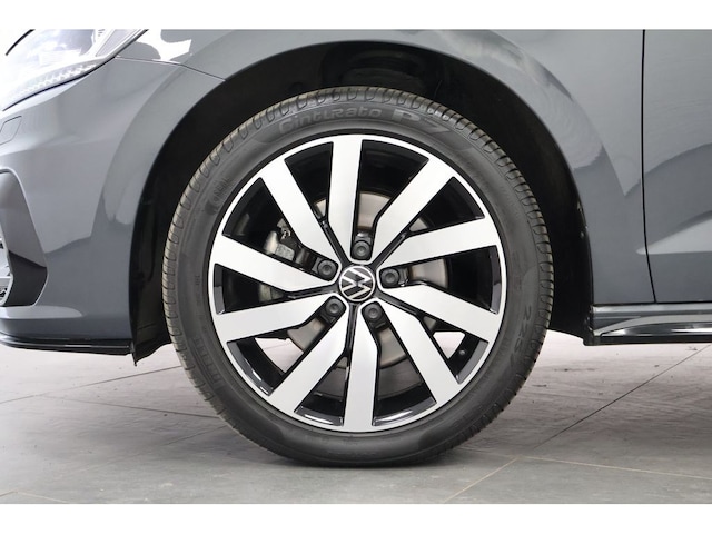 Volkswagen Touran 1.5 TSI DSG R-Line