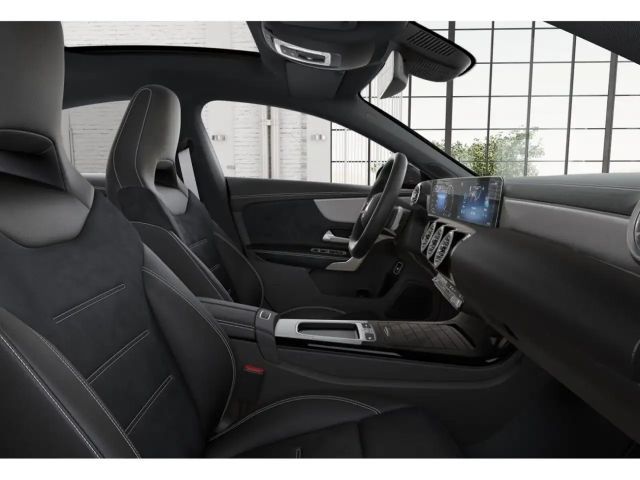 Mercedes-Benz CLA 180 AMG Line Coupé