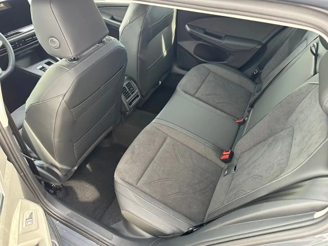 Volkswagen Golf Business DSG Variant