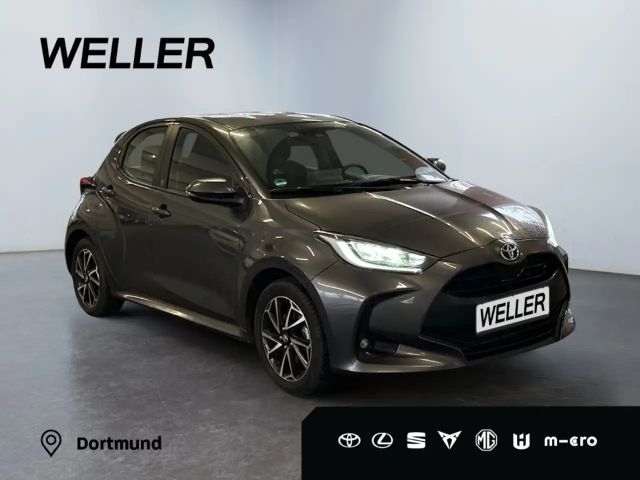 Toyota Yaris Hatchback Hybride Team D