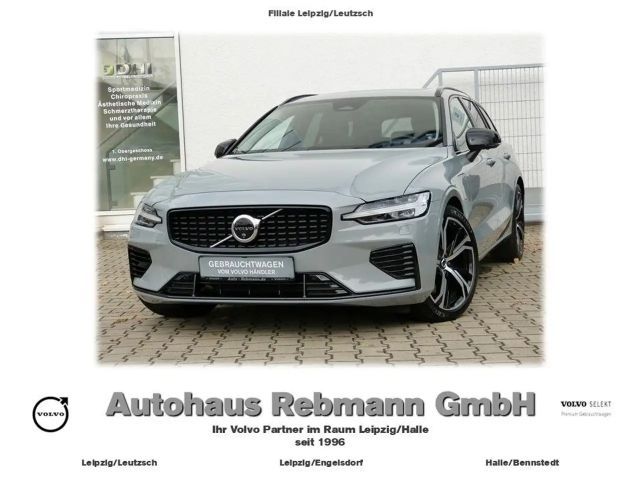 Volvo V60 AWD Dark Hybrid Ultra