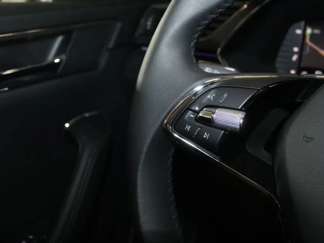 Skoda Superb 2.0 TDI Combi Style Style